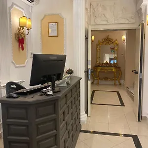 https://erdarelli.it-romehotels.com