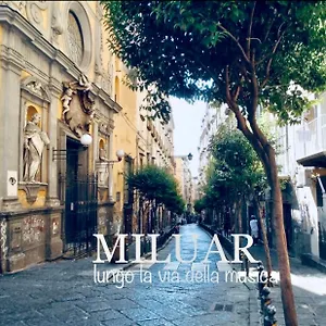 https://miluaur-centro-storico-lungo-la-via-della-musica.hotels-amalfi.com