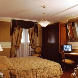 https://champagne-garden.it-romehotels.com